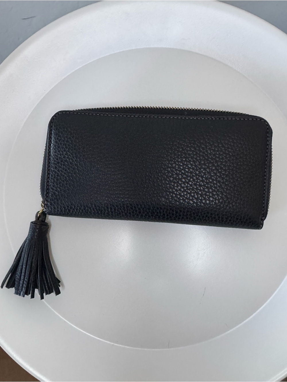 Fossil Black Pebbled Leather Zip-Around Wallet with Tassel - Picture 2 of 5